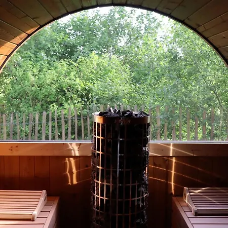 Daire Idyllische - Mit Garten Und Sauna *