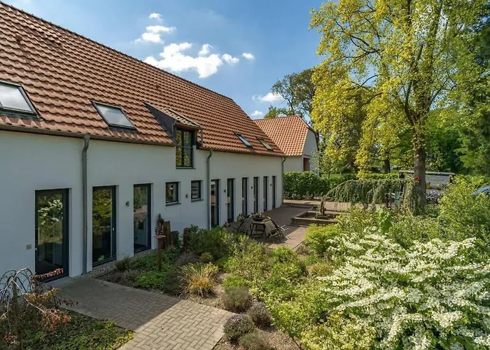 Idyllische - Mit Garten Und Sauna