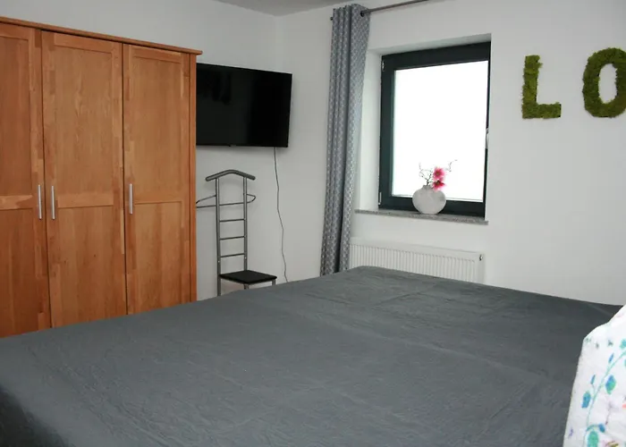 Idyllische - Mit Garten Und Sauna