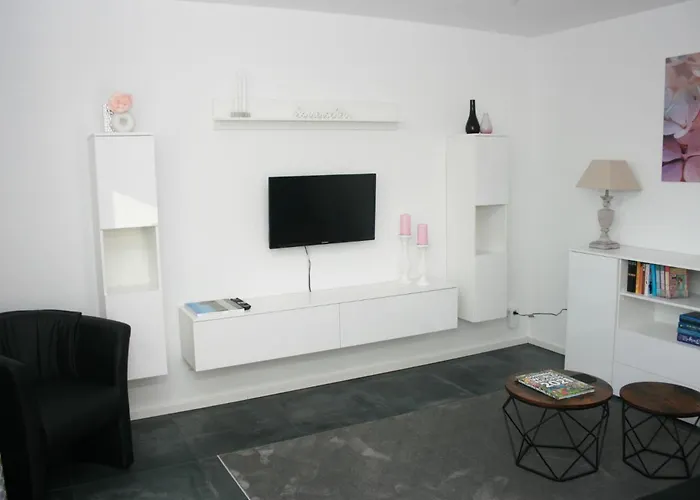 Daire Idyllische - Mit Garten Und Sauna *